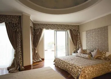 Marinem Karaca Deluxe