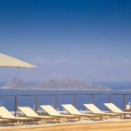 Marinem Karaca Deluxe 4*