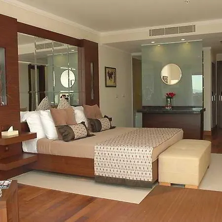 Marinem Karaca Deluxe Hotel 4*